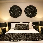 Freddy\'S Boutique Villas