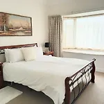 Ocean Aspect And Central To Cbd - Cosheirm Apartments On Merri