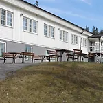 Best Western Colonial Village Motel