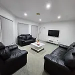 Daisy Villa
