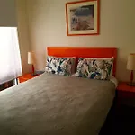 24 Gillies St Apartment