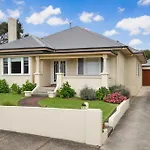 Merri Place