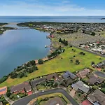 Hopkins View Holiday Home