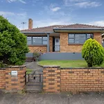 Retro Retreat