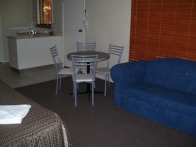 Western Colonial Village Warrnambool