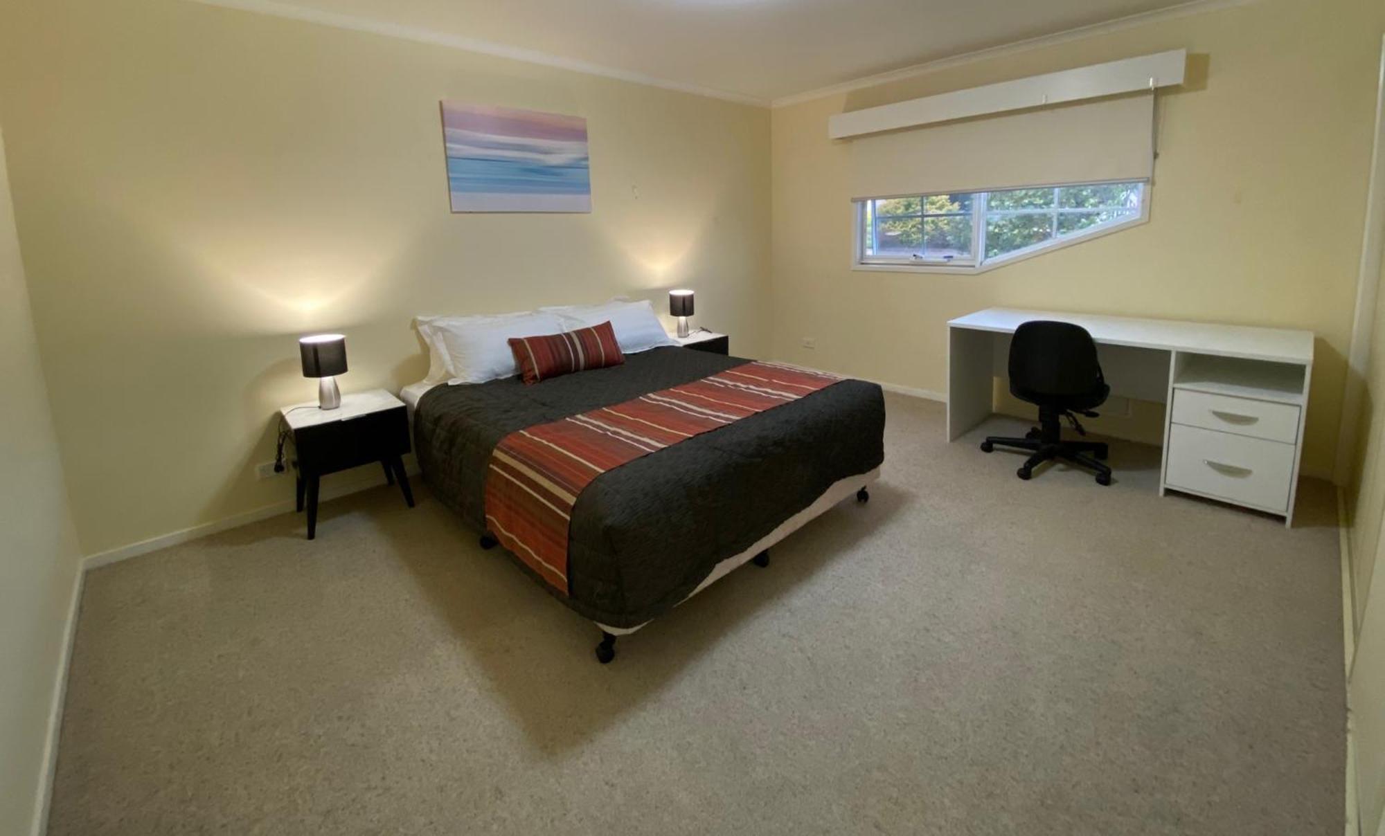 Redwood Manor Aparthotel