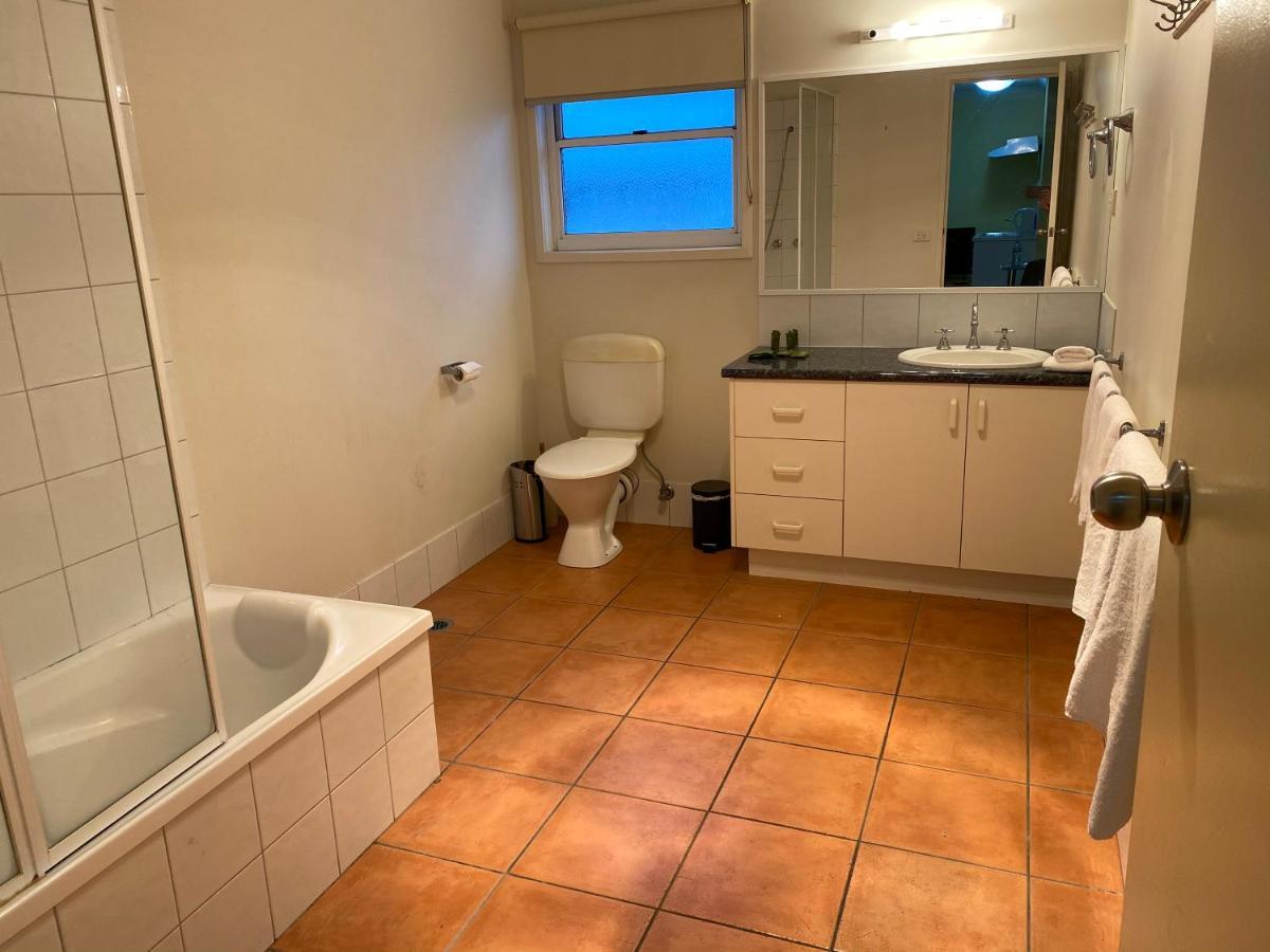 Redwood Manor Aparthotel 3*