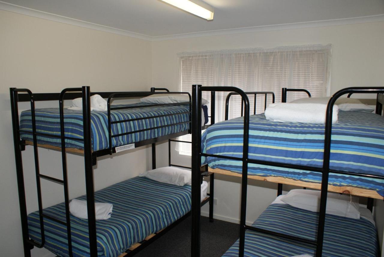 And * Warrnambool