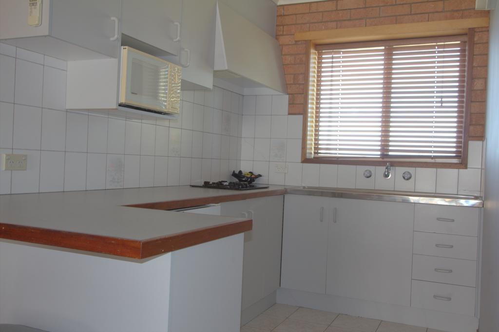 Blue Whale Motor & 3* Warrnambool
