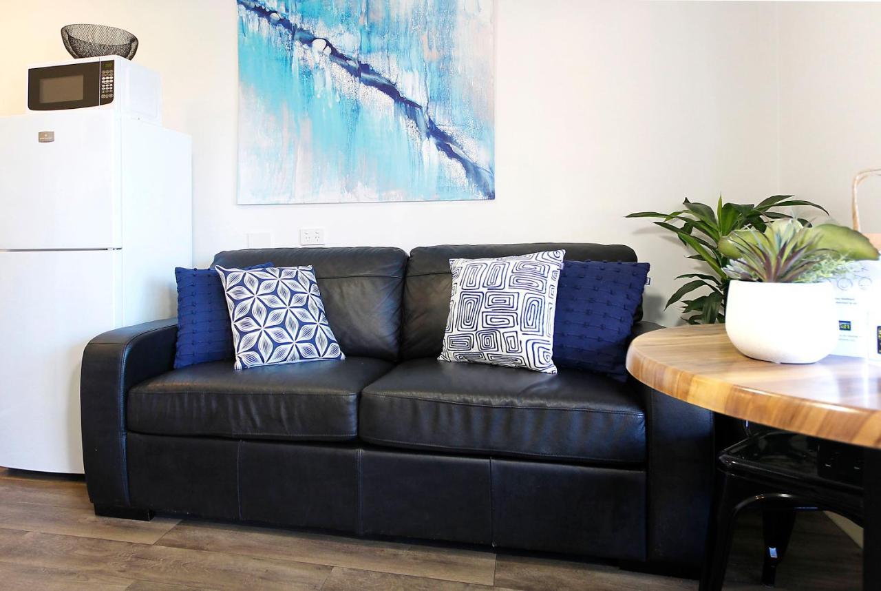Apartment 521