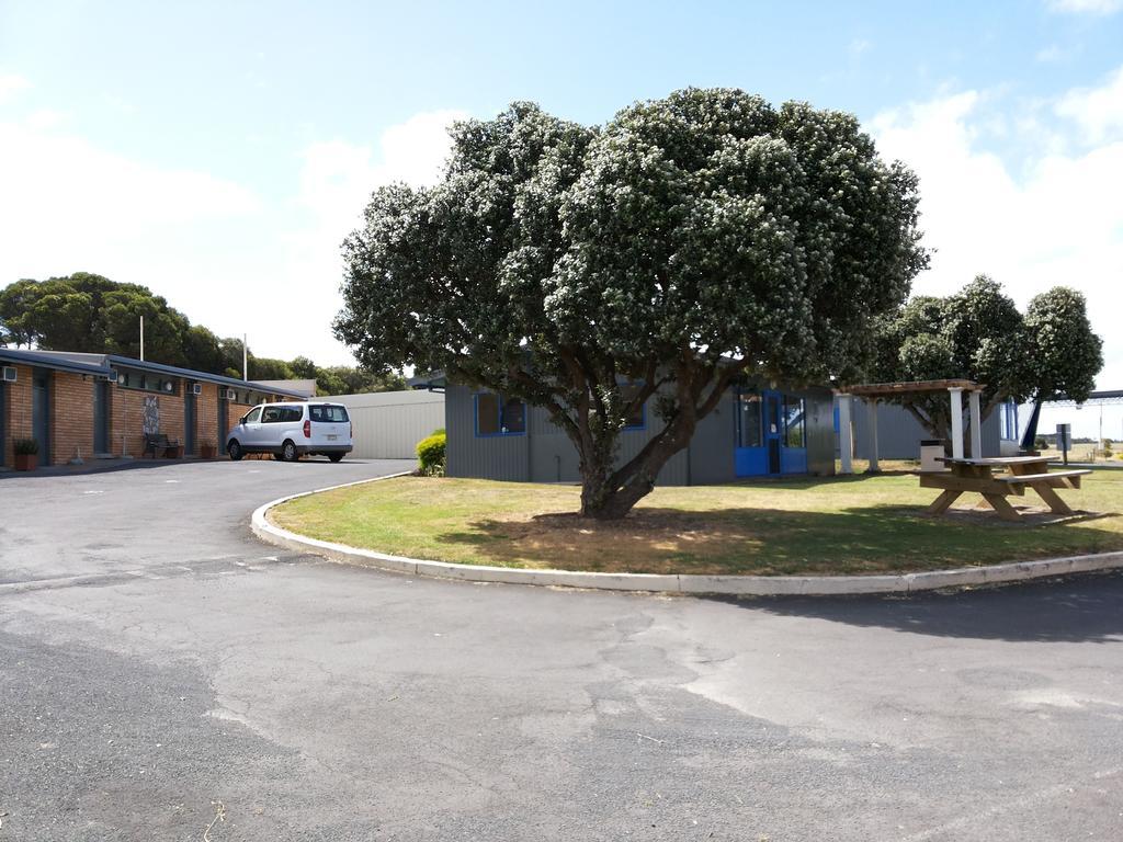 Southern Right Motor 3*