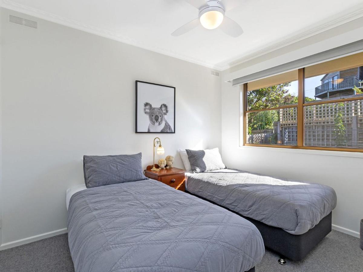 Shirley Grove * Warrnambool
