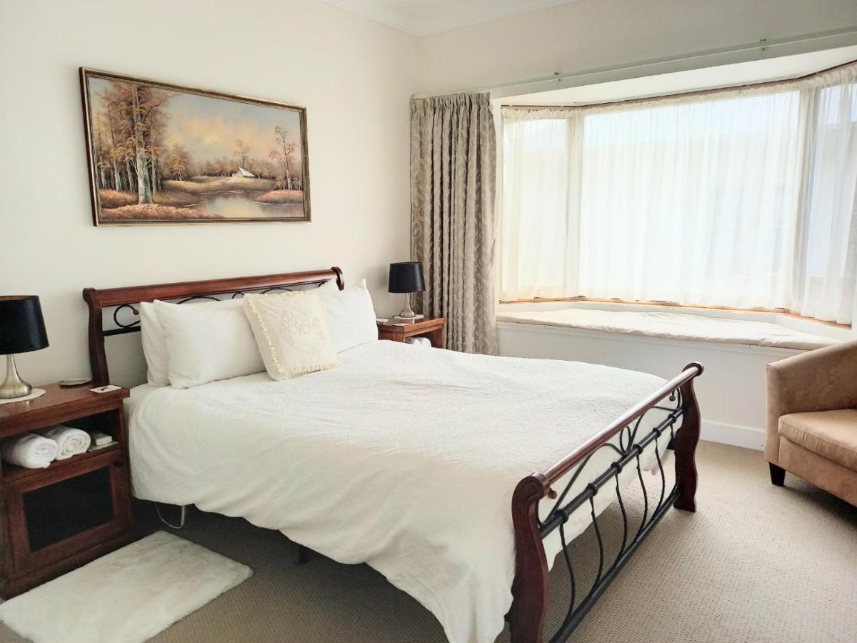 Ocean Aspect And To Cbd - Cosheirm On Merri Apartment *