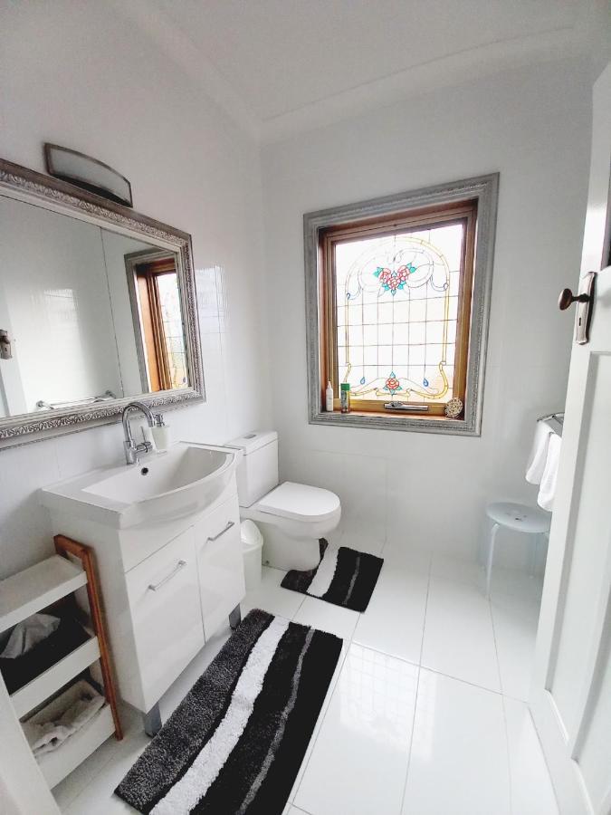Ocean Aspect And To Cbd - Cosheirm On Merri Apartment Warrnambool