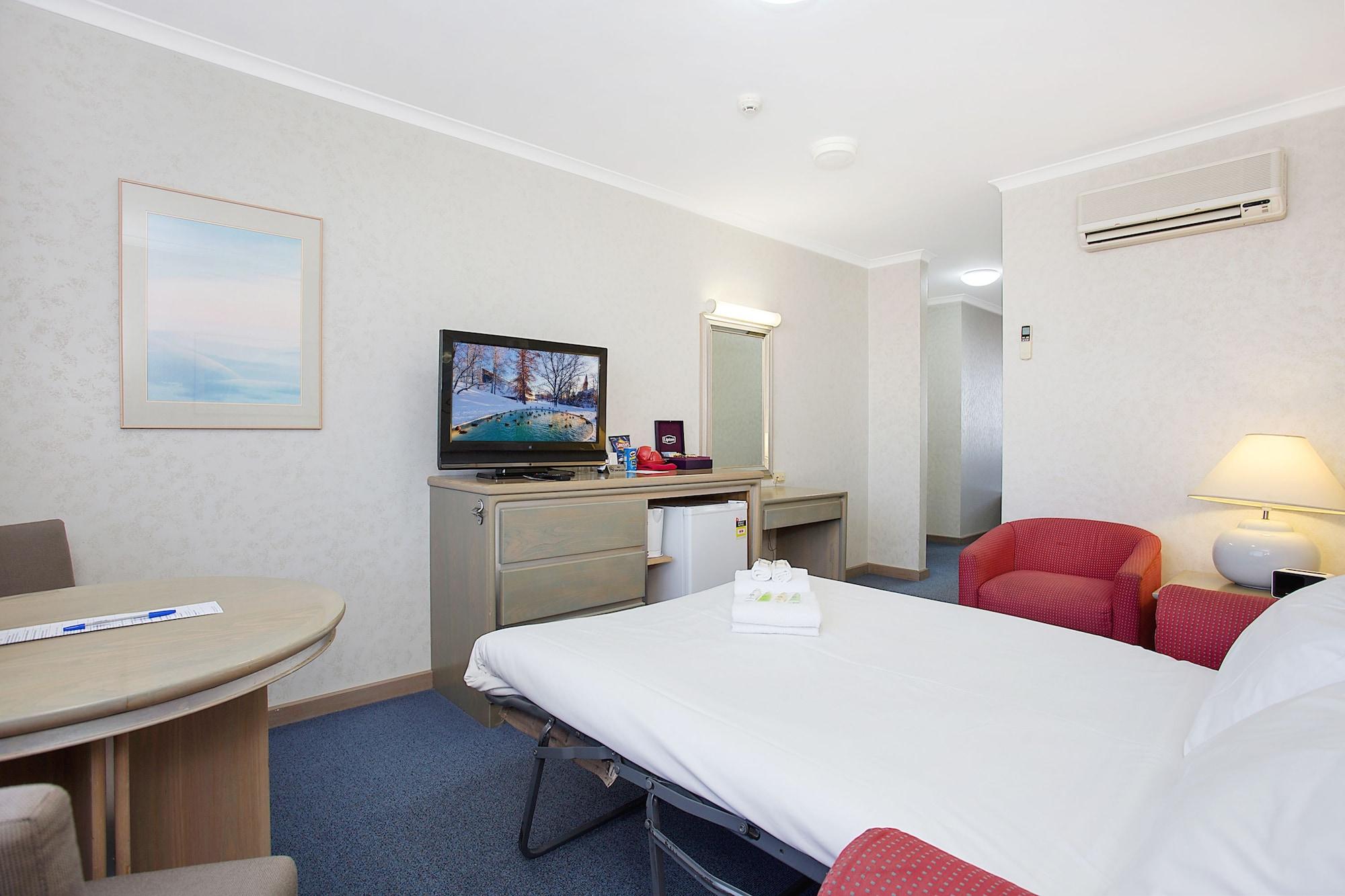Mid Hotel