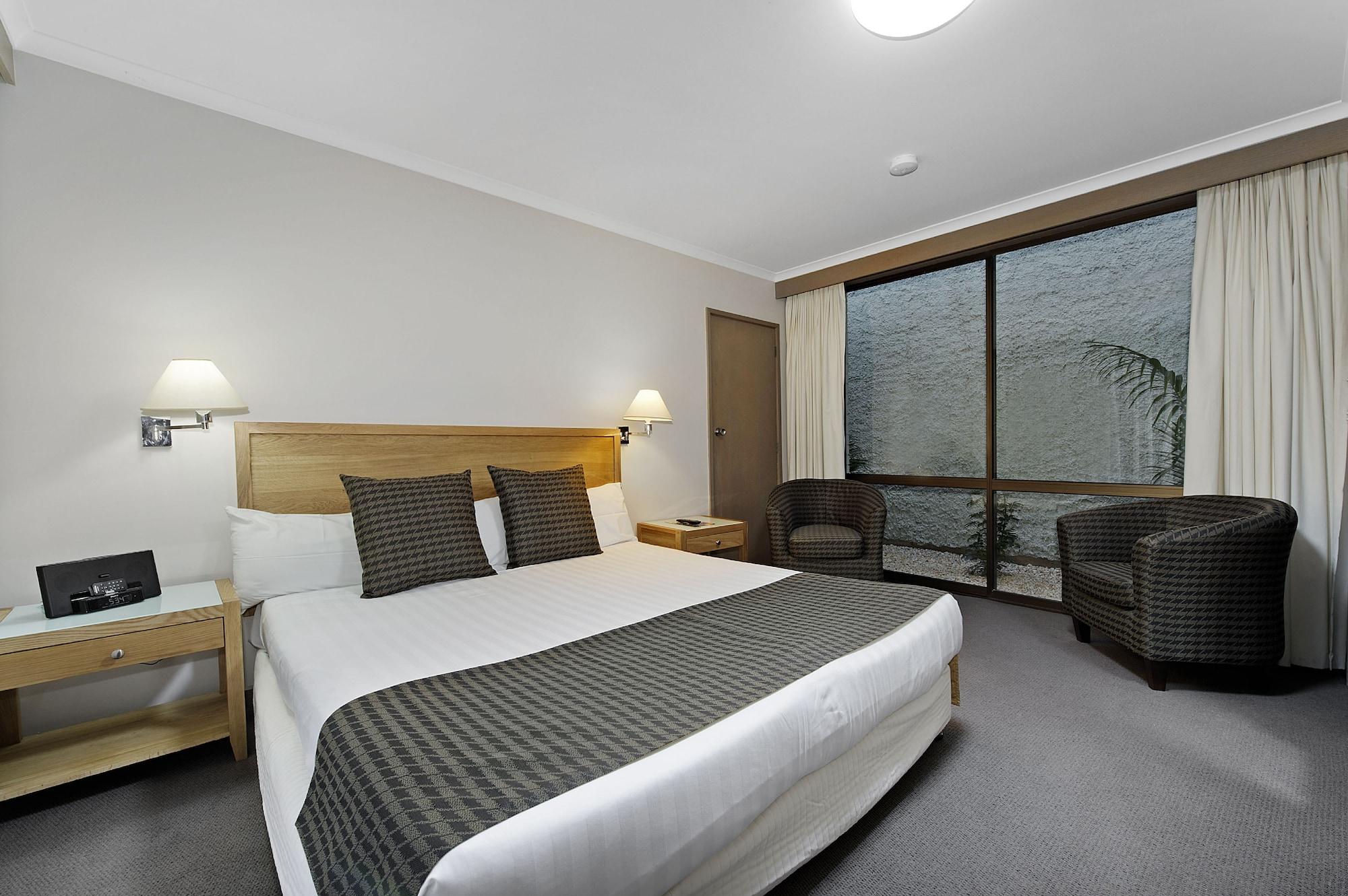 Mid Hotel
