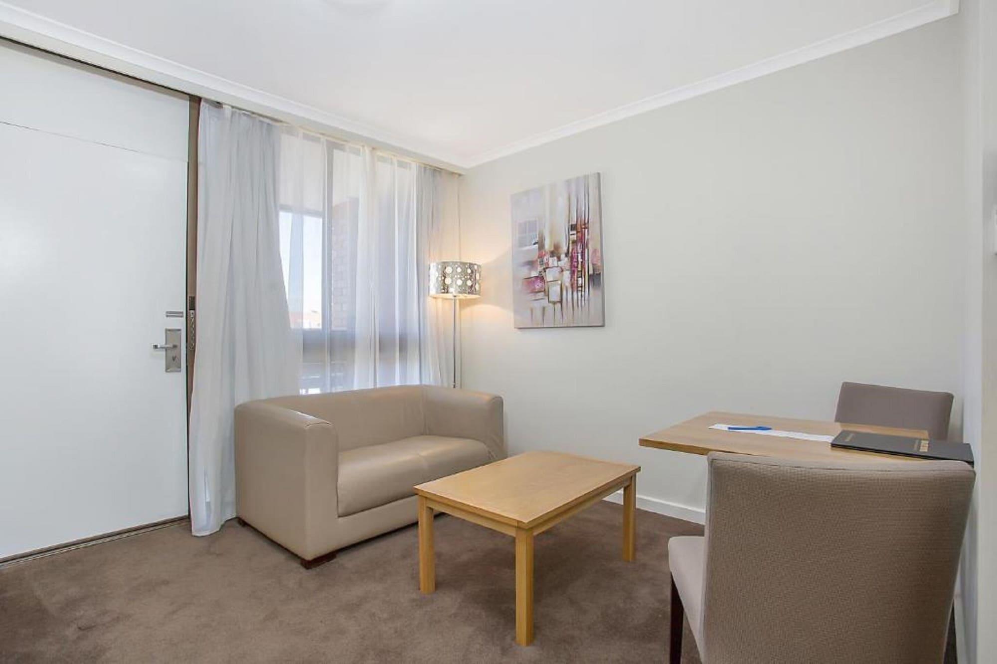 Hotel Mid