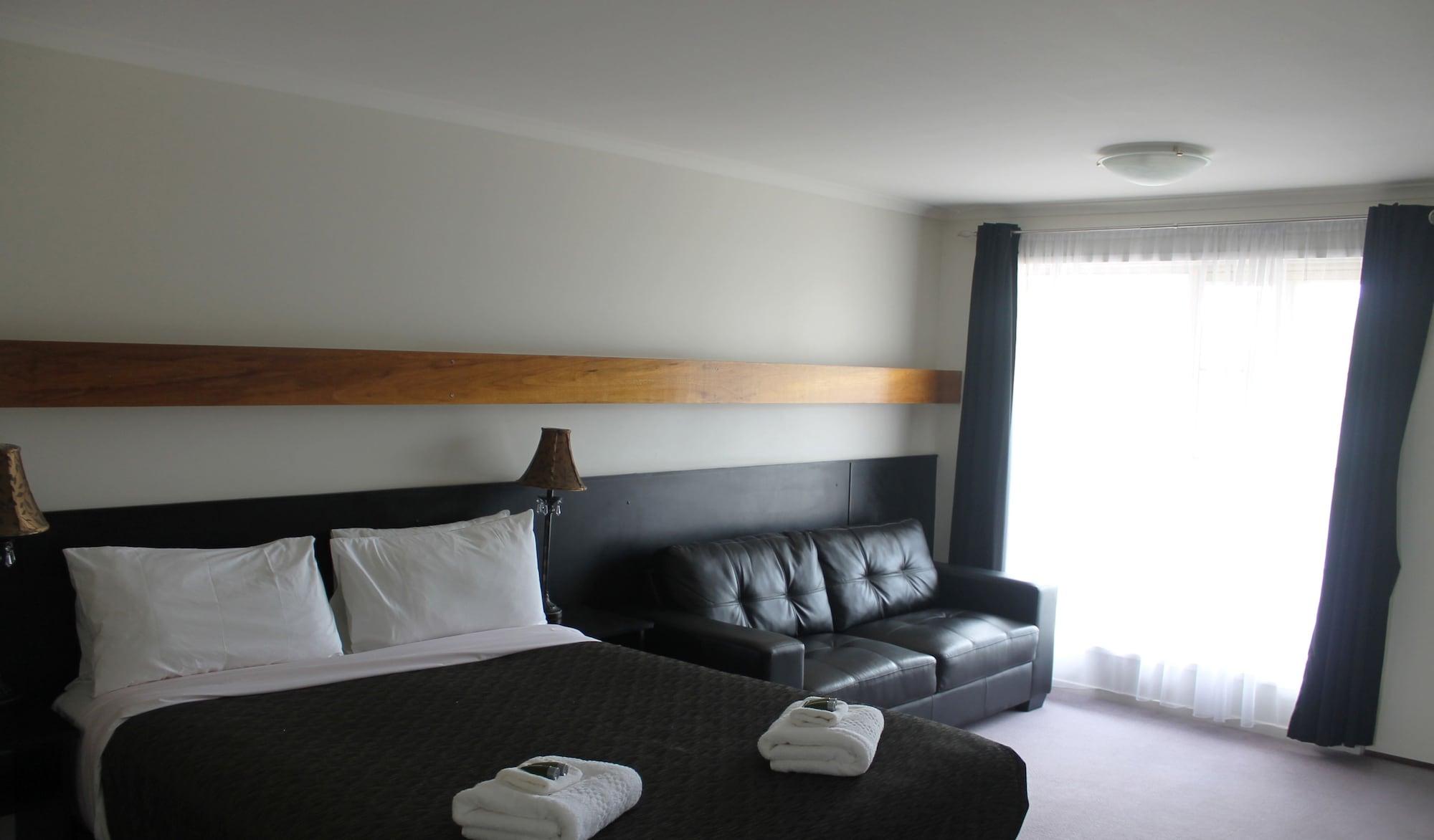 Gateway Motor Motel 3*
