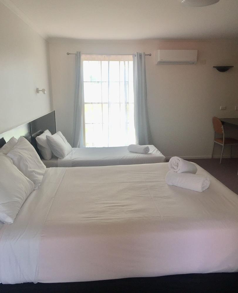 Gateway Motor Motel