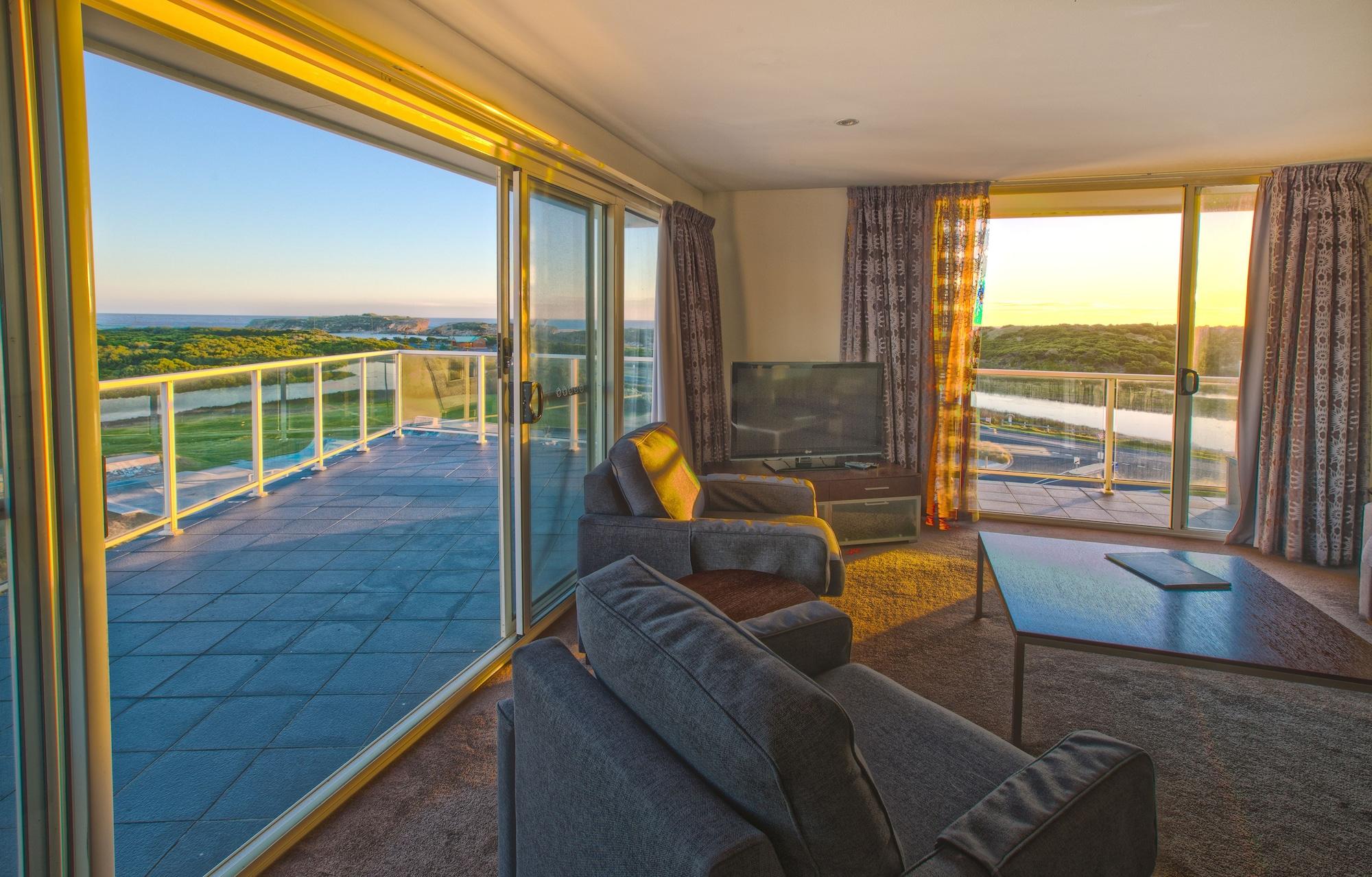 Resort Lady Bay 4*