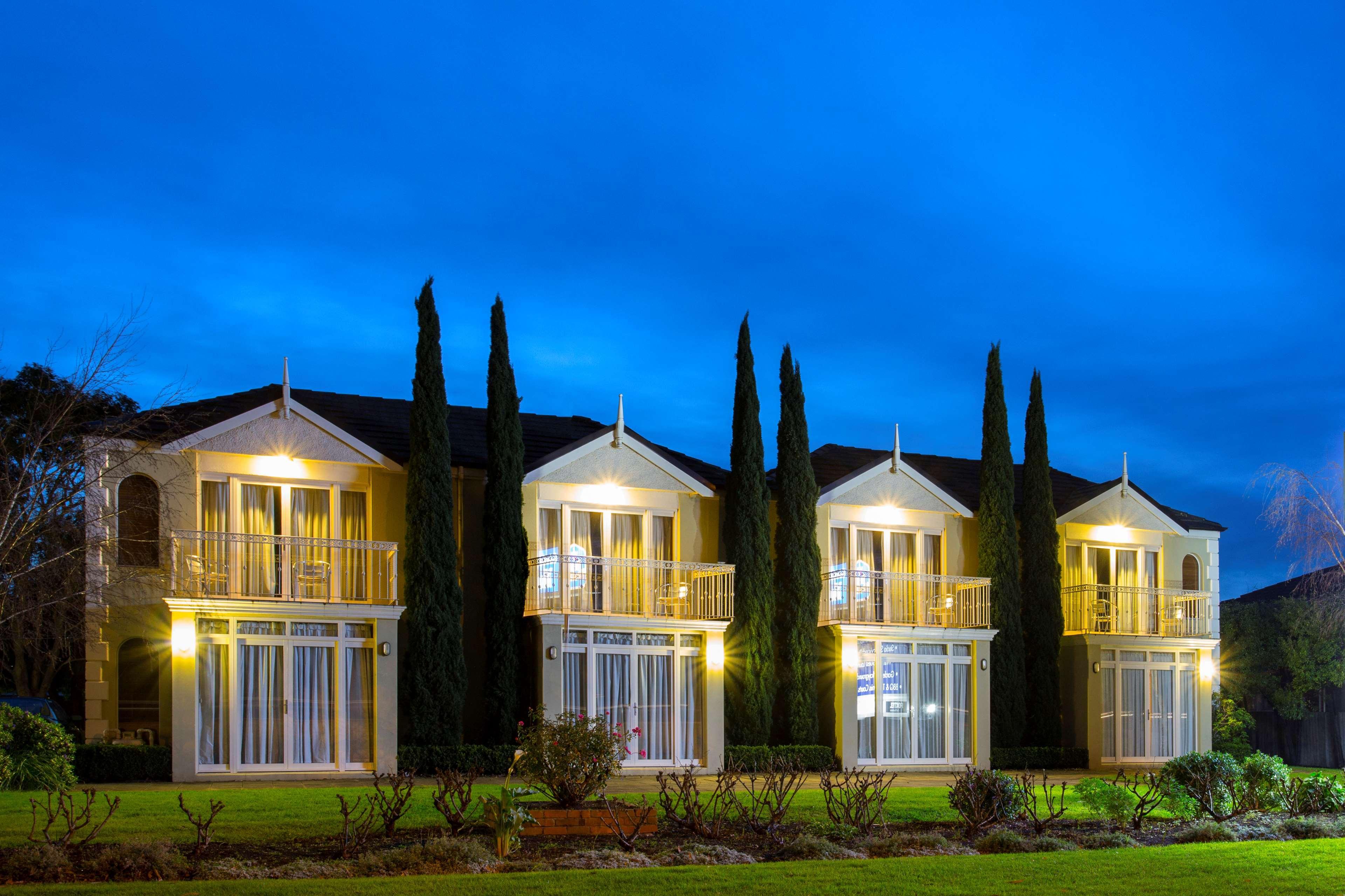 Western Colonial Village Warrnambool