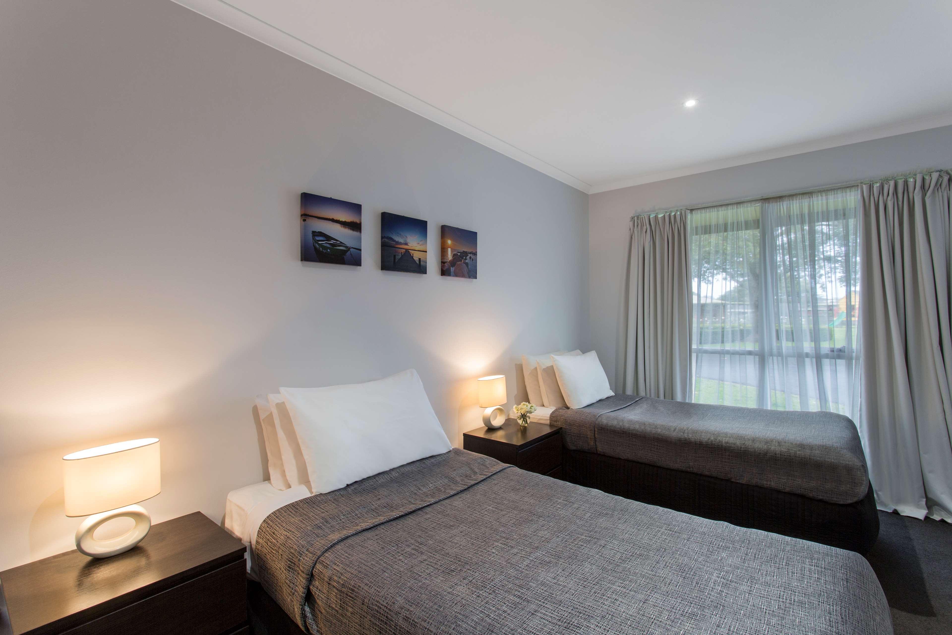 Motel Western Colonial Village Warrnambool
