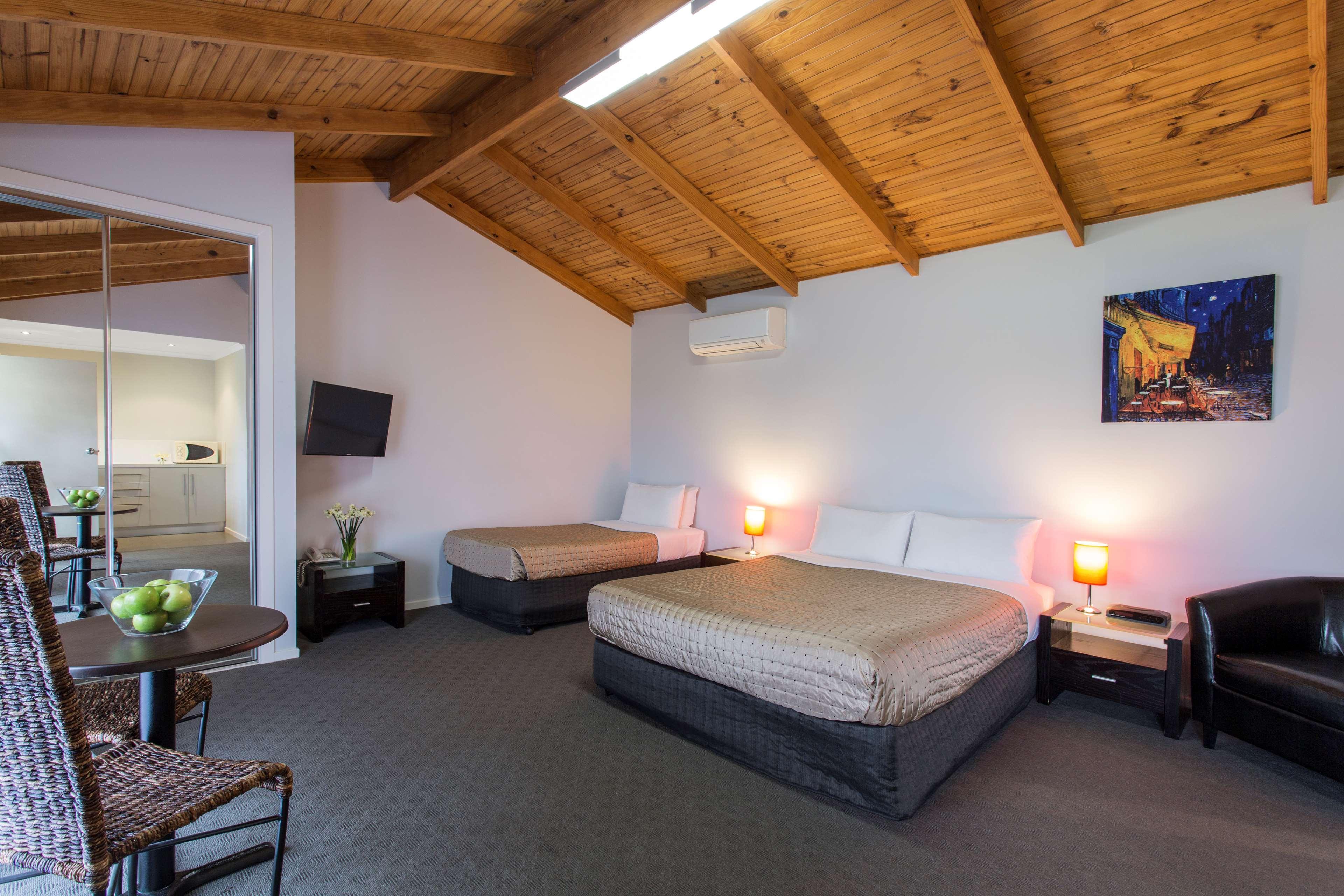 Motel Western Colonial Village Warrnambool