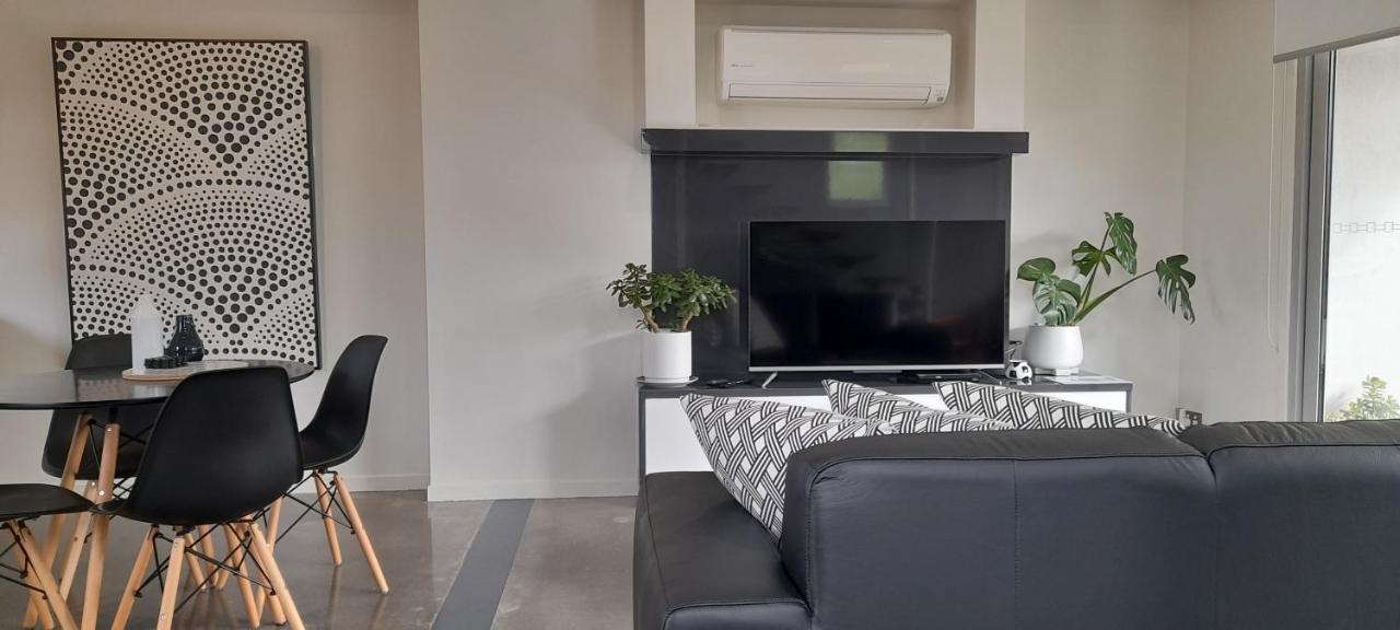Impressive Apartment *