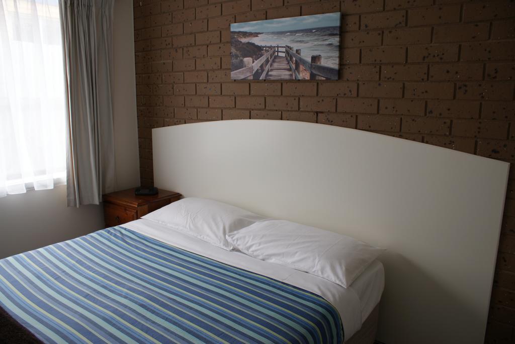Chalet And Warrnambool