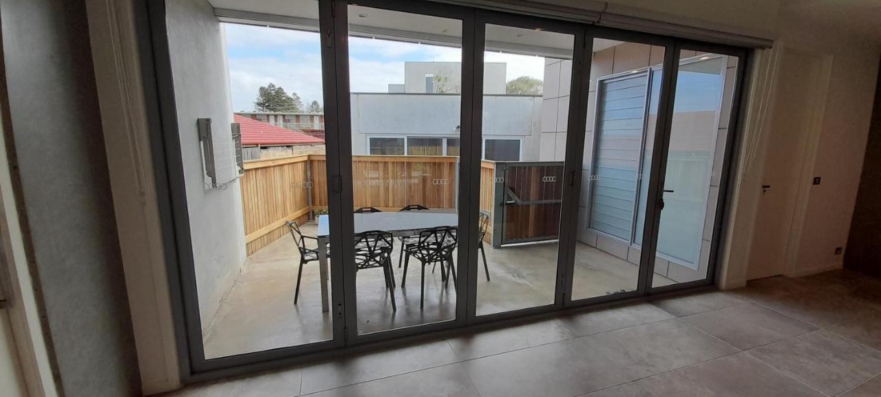 Impressive House * Warrnambool