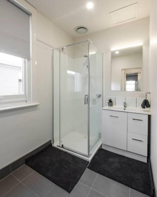 May Races Group House - City Centre Holiday home *