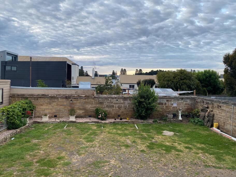 Holiday home May Races Group House - City Centre Warrnambool