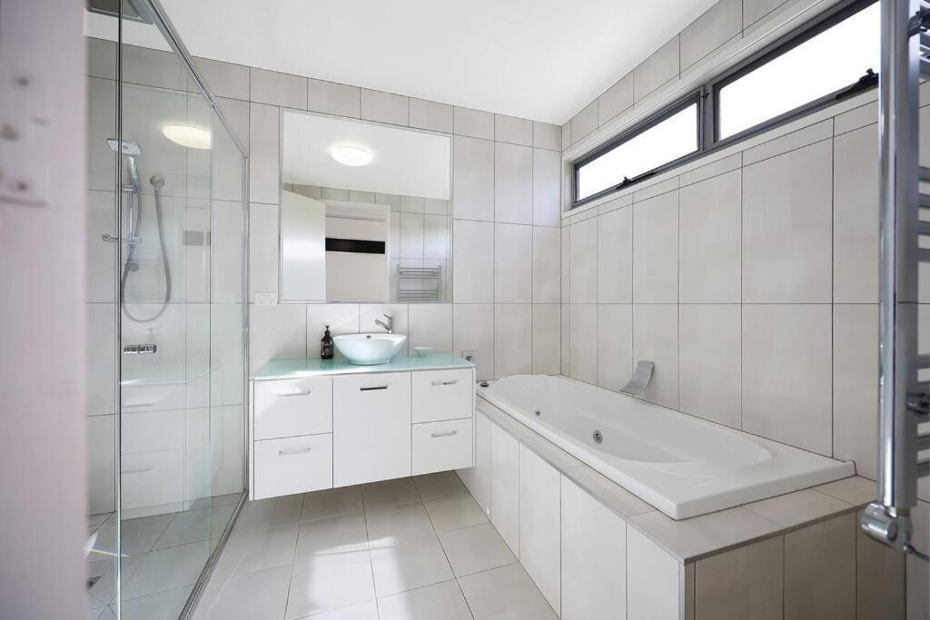 Merri Seaview - Seaside Near The Cbd Apartment Warrnambool