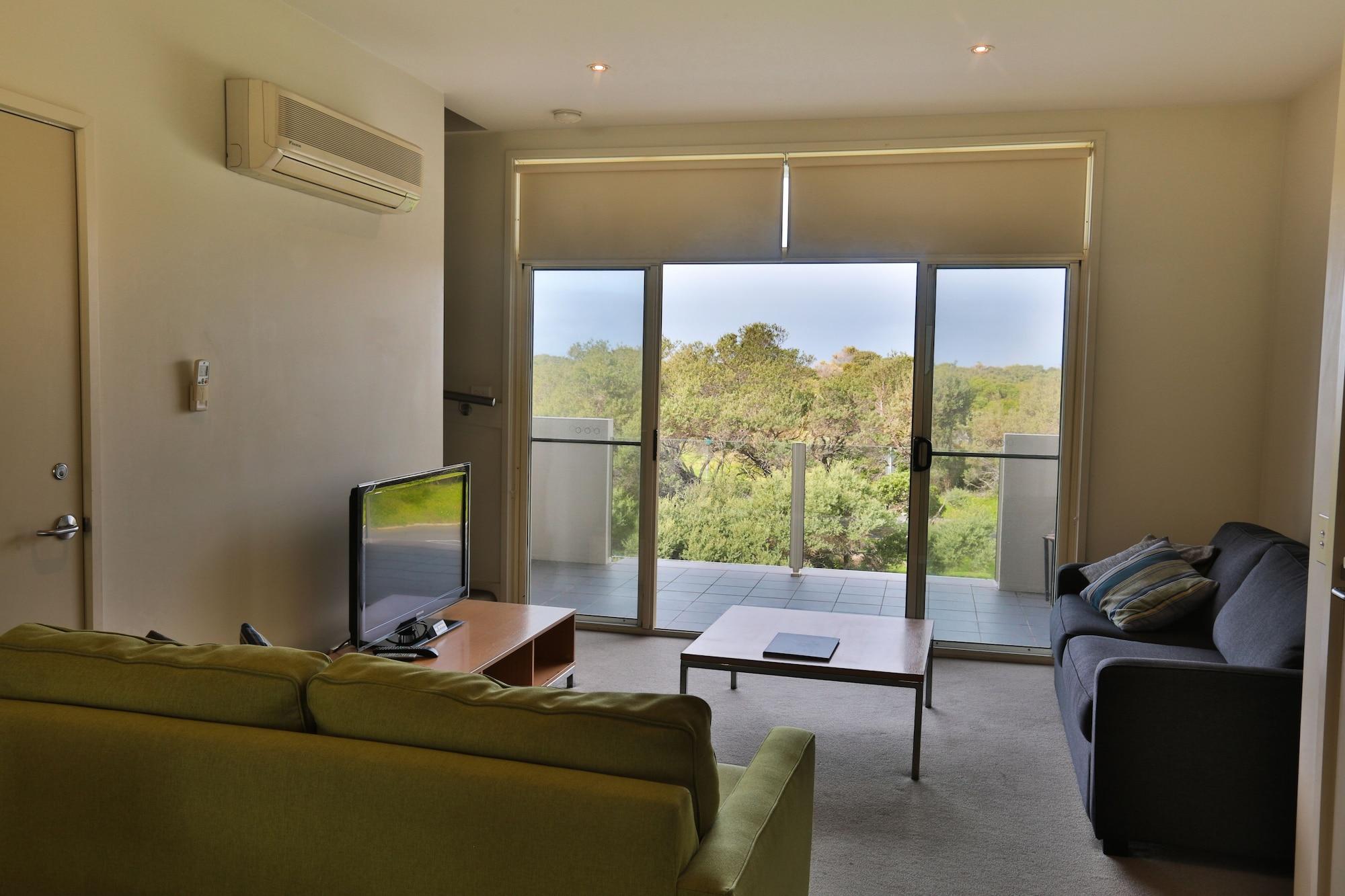 Lady Bay Resort