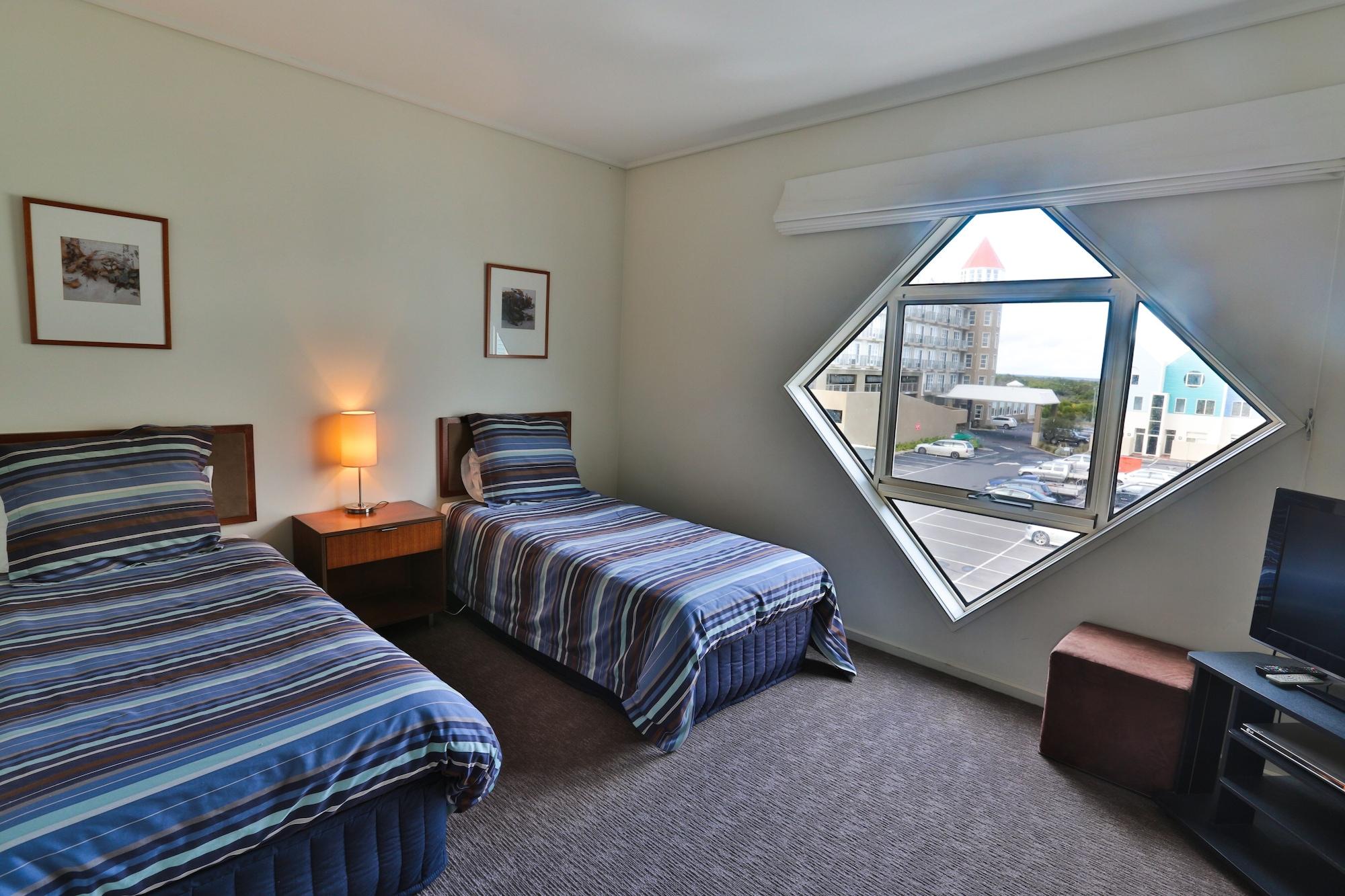 Resort Lady Bay 4*