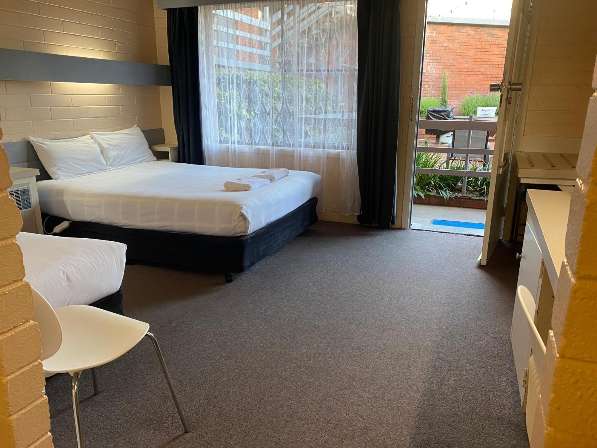 Motel Mahogany 3*