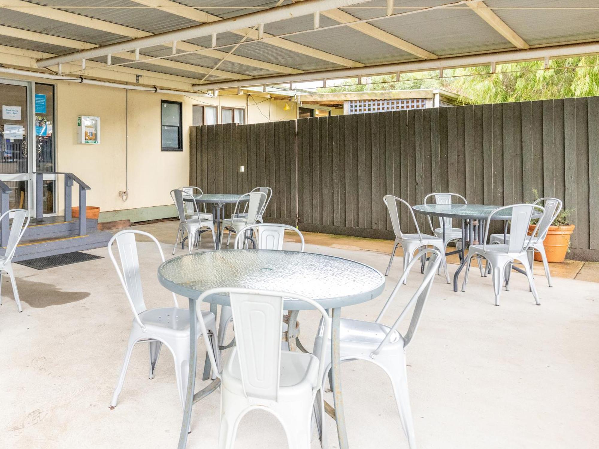 Nrma Riverside 4*