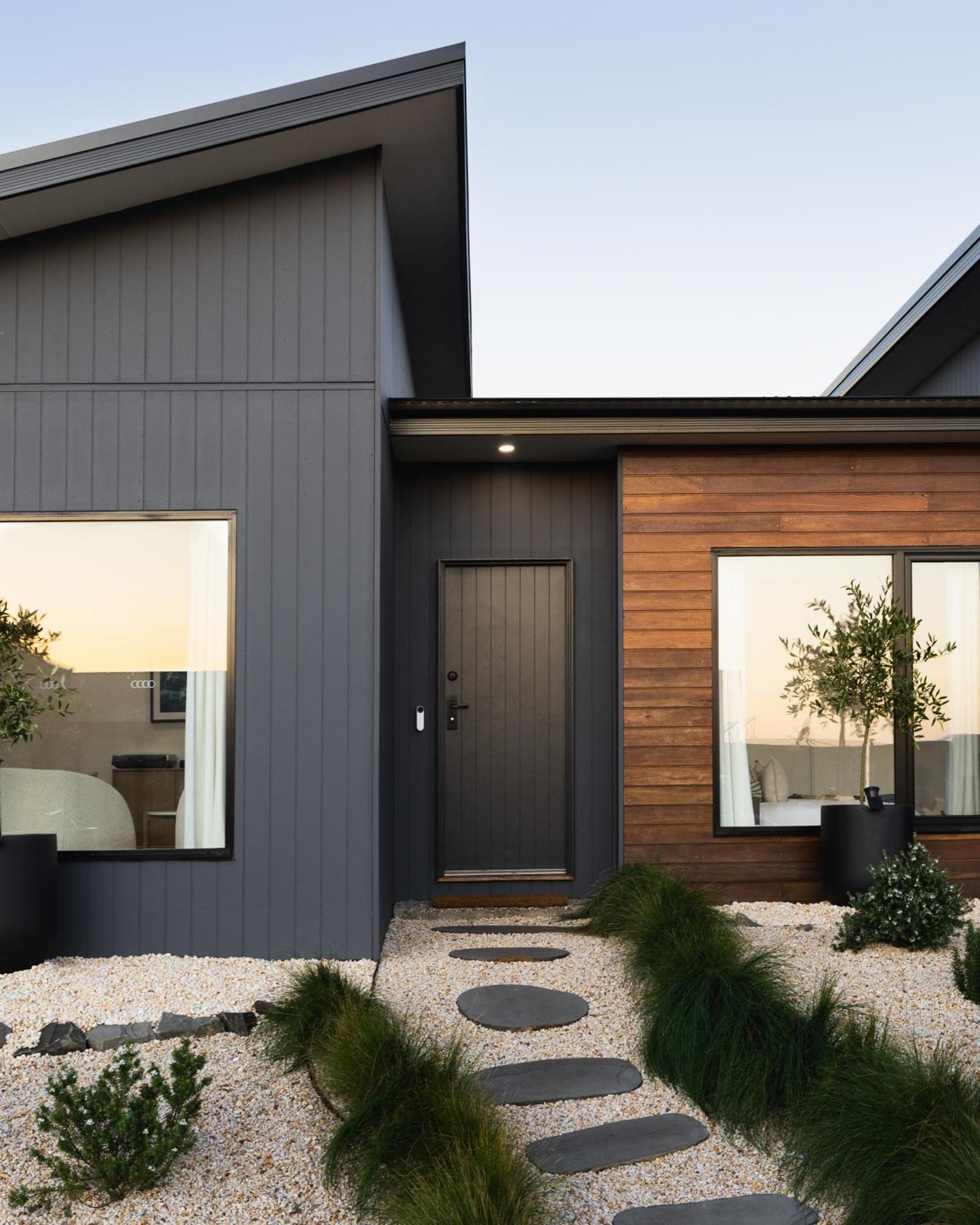 1 House - Award-winning Luxury 4 Bedroom Smart Warrnambool