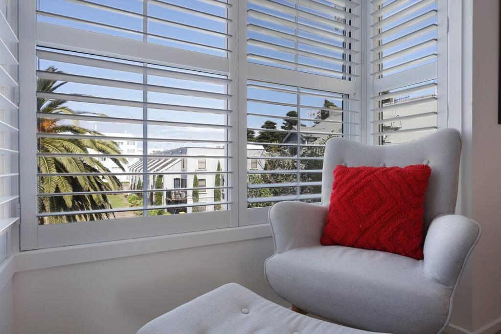 The Bay - Luxury By The Sea Apartment