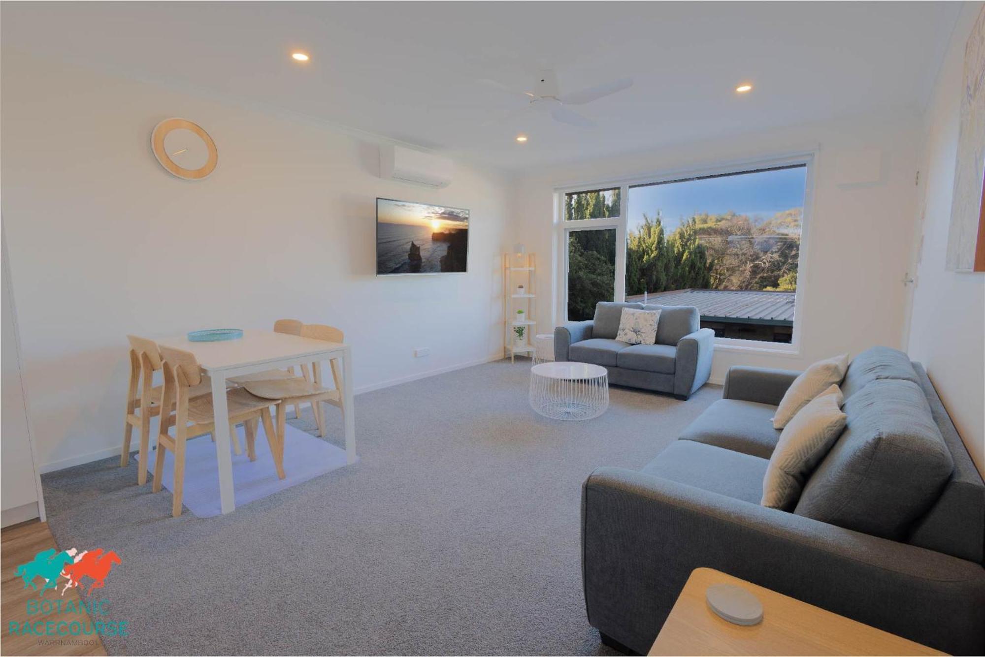 Botanic Racecourse Apartment *