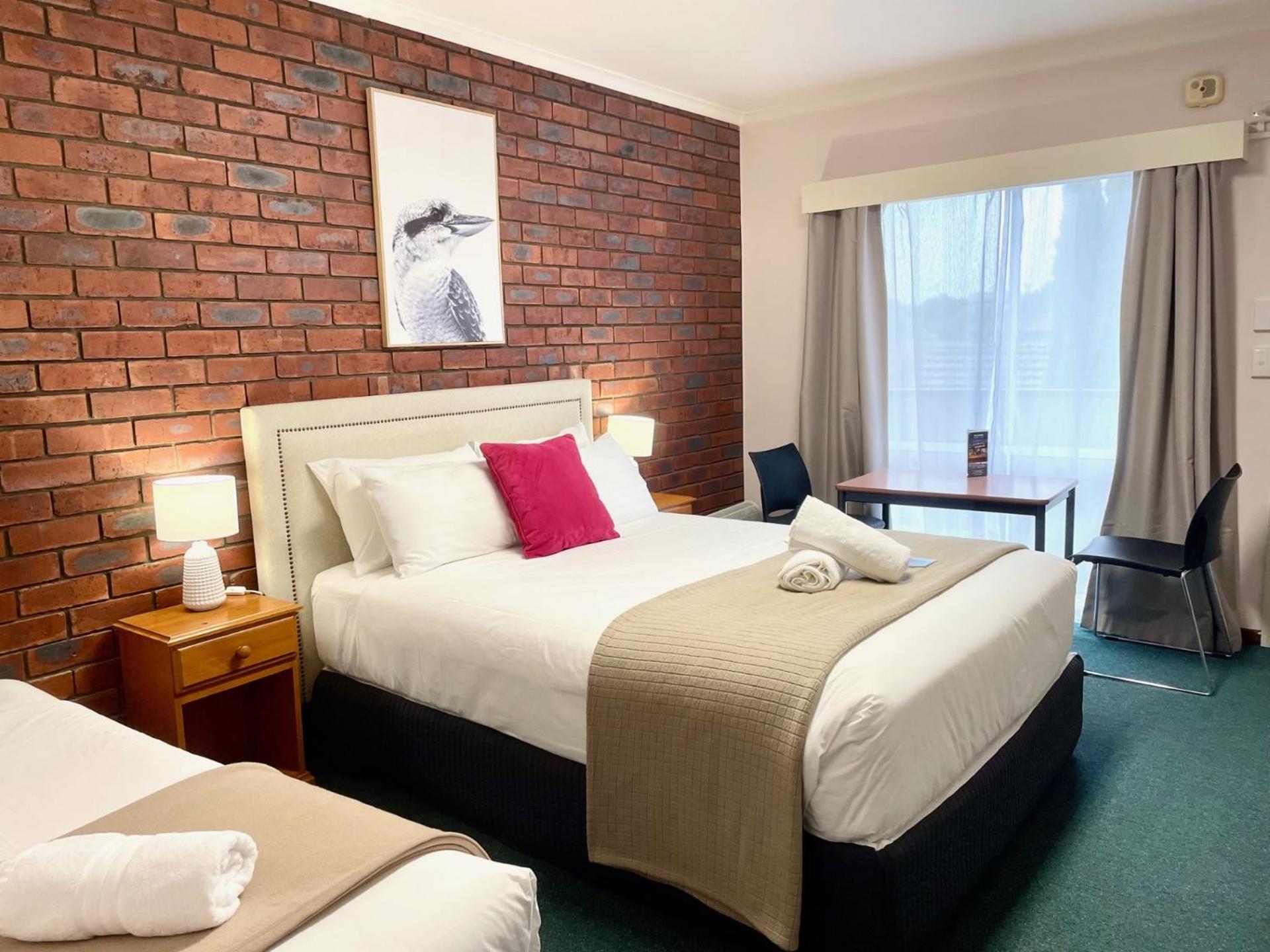 Heart Motel Warrnambool
