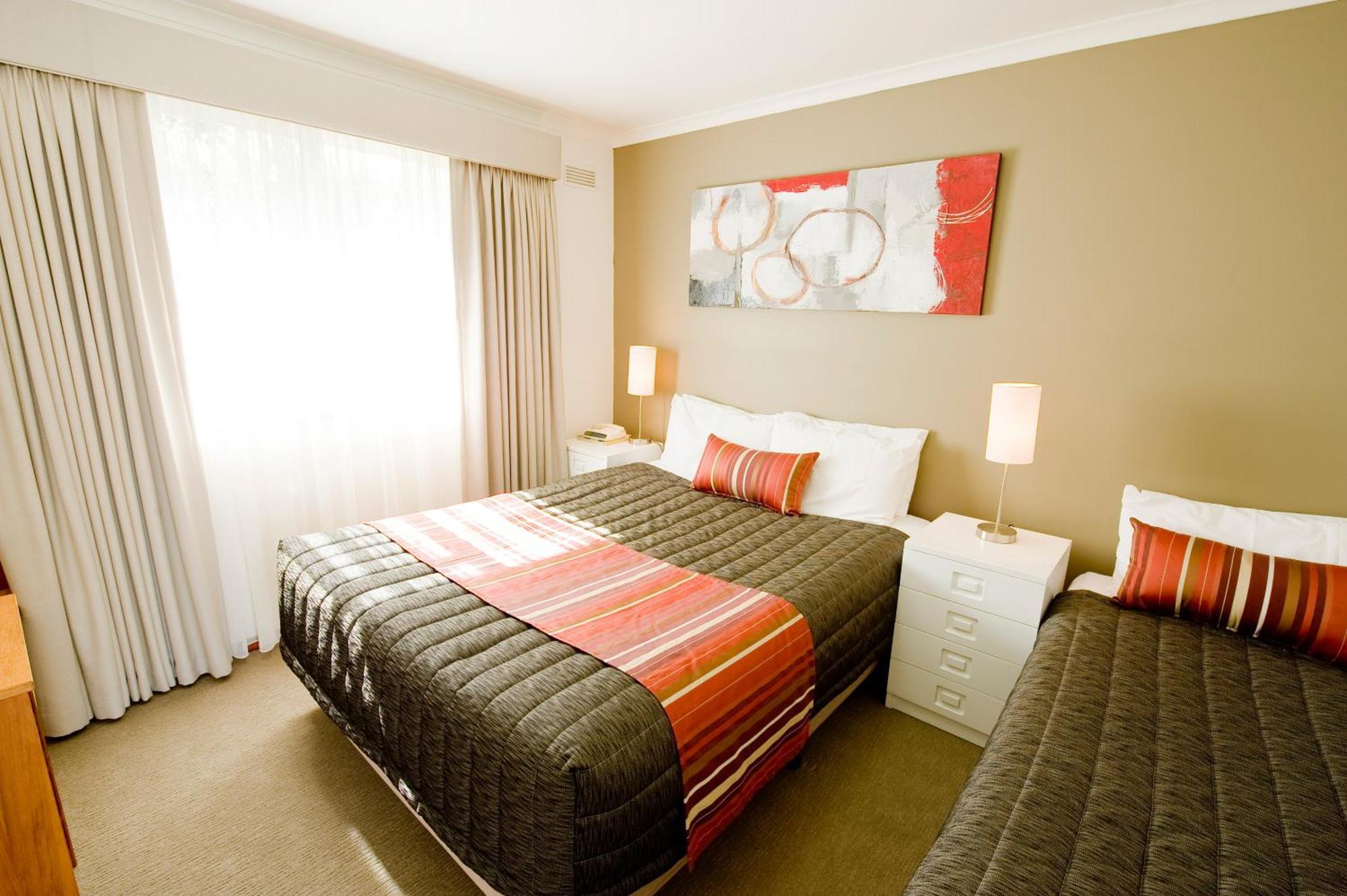 Redwood Manor Aparthotel