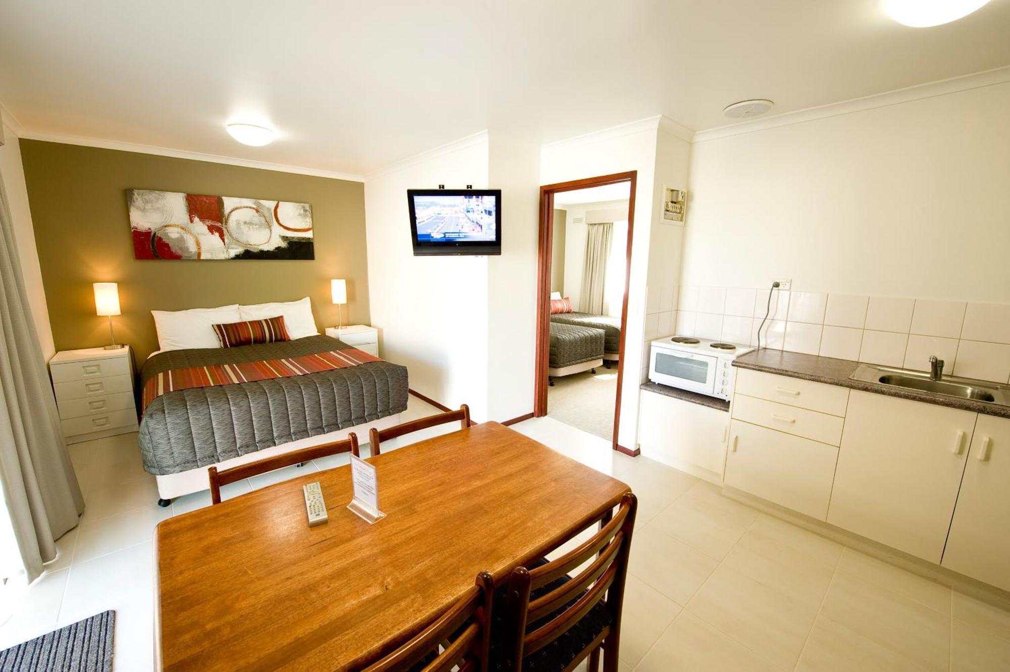 Redwood Manor Warrnambool