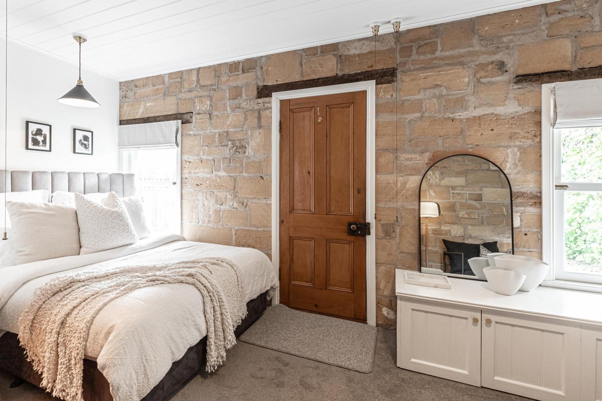 Mickle Guest house *