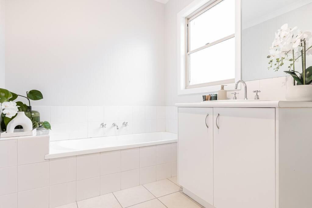 Mickle Townhouse, Steps To Cbd Warrnambool