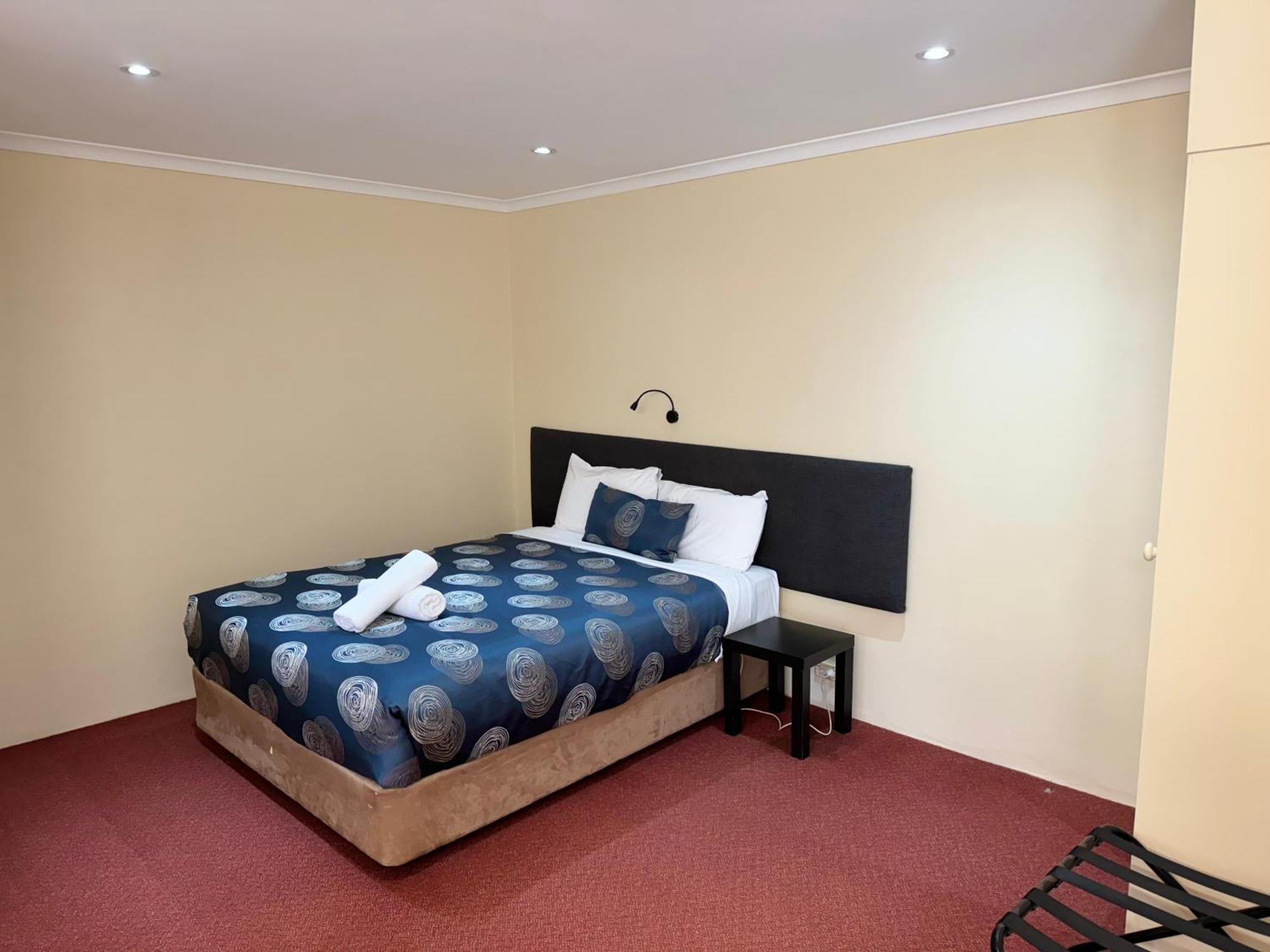Aparthotel Blue Whale Motor & 3*
