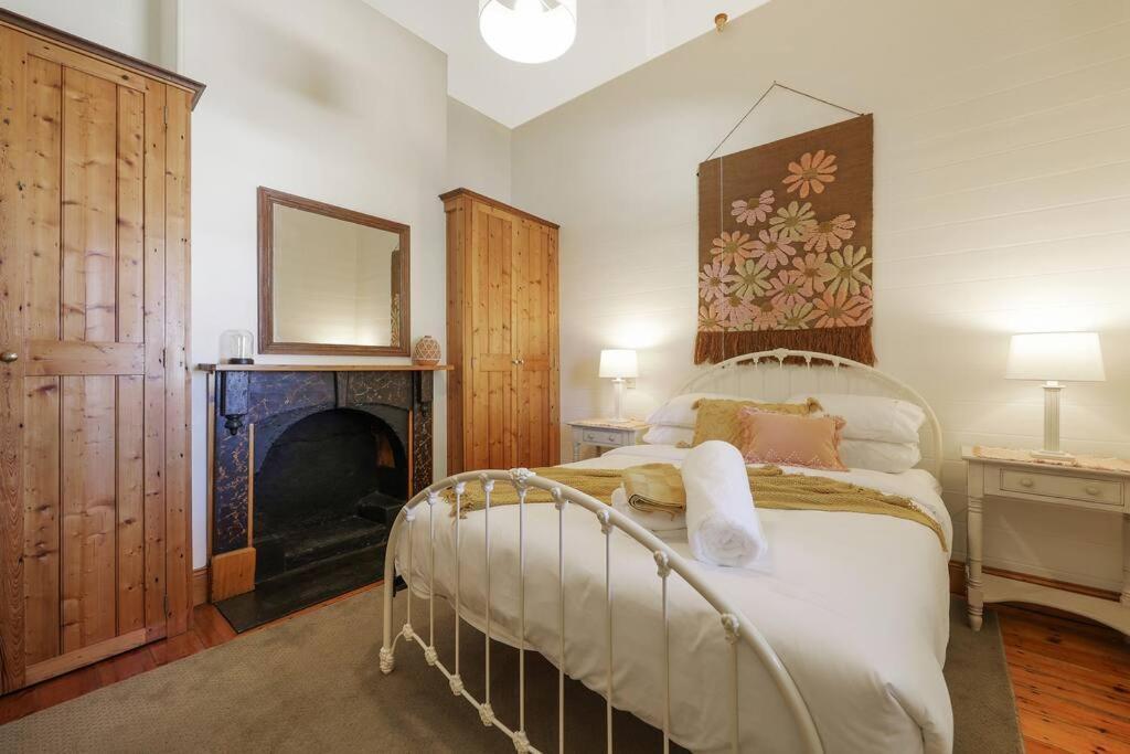 Spacious Four Bedroom House Sleeps 8