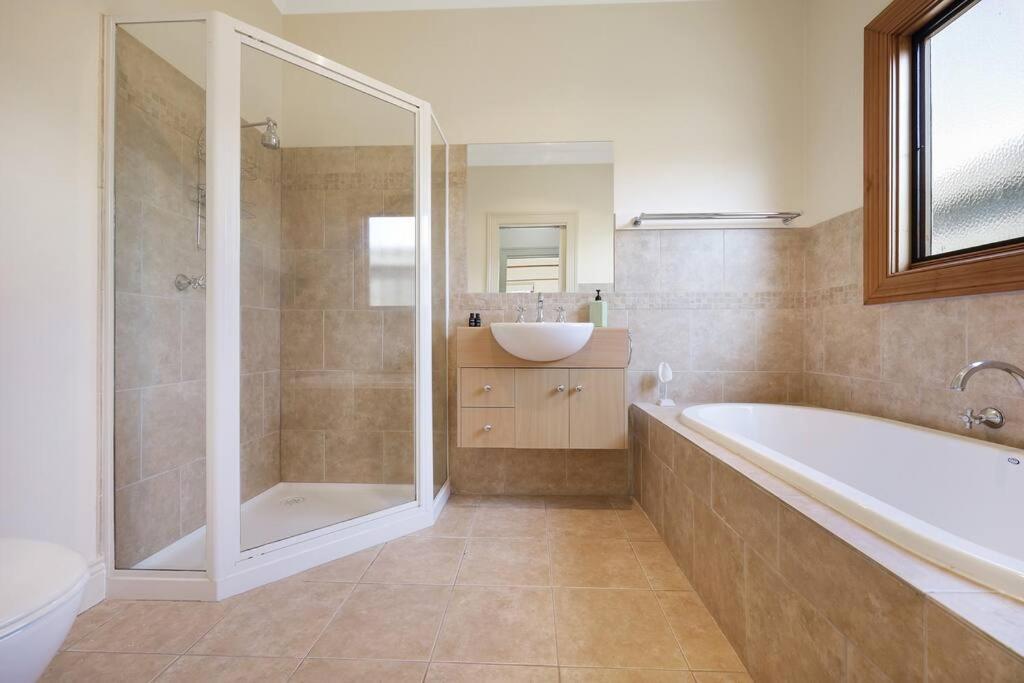 Holiday home Spacious Four Bedroom House Sleeps 8