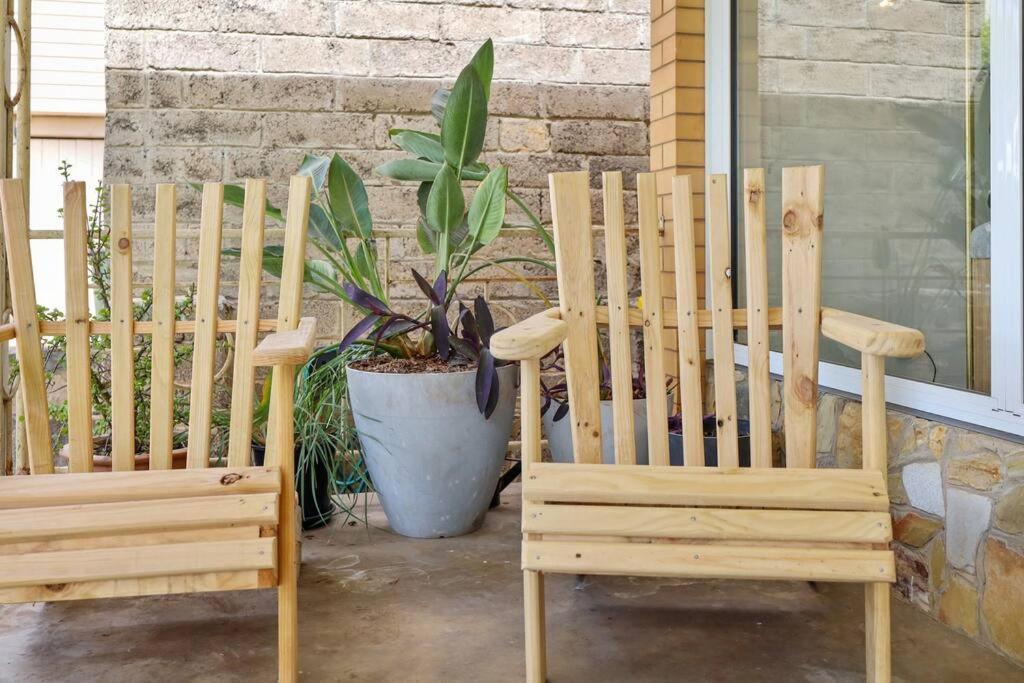 Holiday home 3 Bedroom, Pet Friendly Cbd *