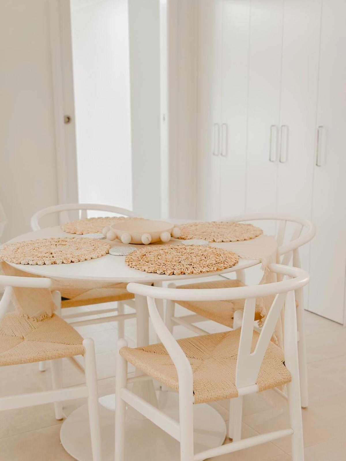 Honey Flower House - Cbd, Hospital, Beach & Train